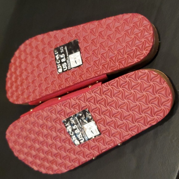 Oncai Sandals - Picture 6 of 9